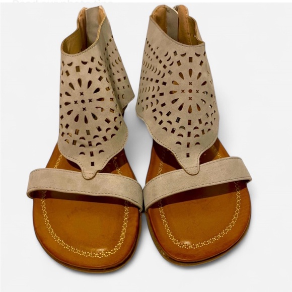 2 Lips Too Shoes - 2 Lips Too Sandals Grey Women’s Size 7.5m